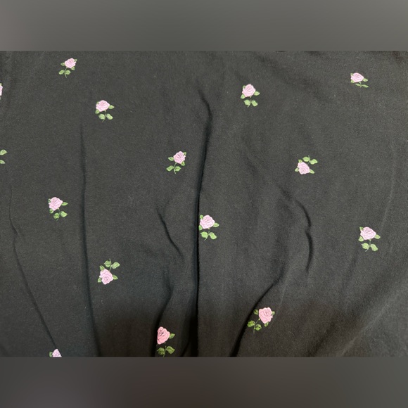 Urban Nation Rose Tie Front Tee Shirt - Picture 6 of 6